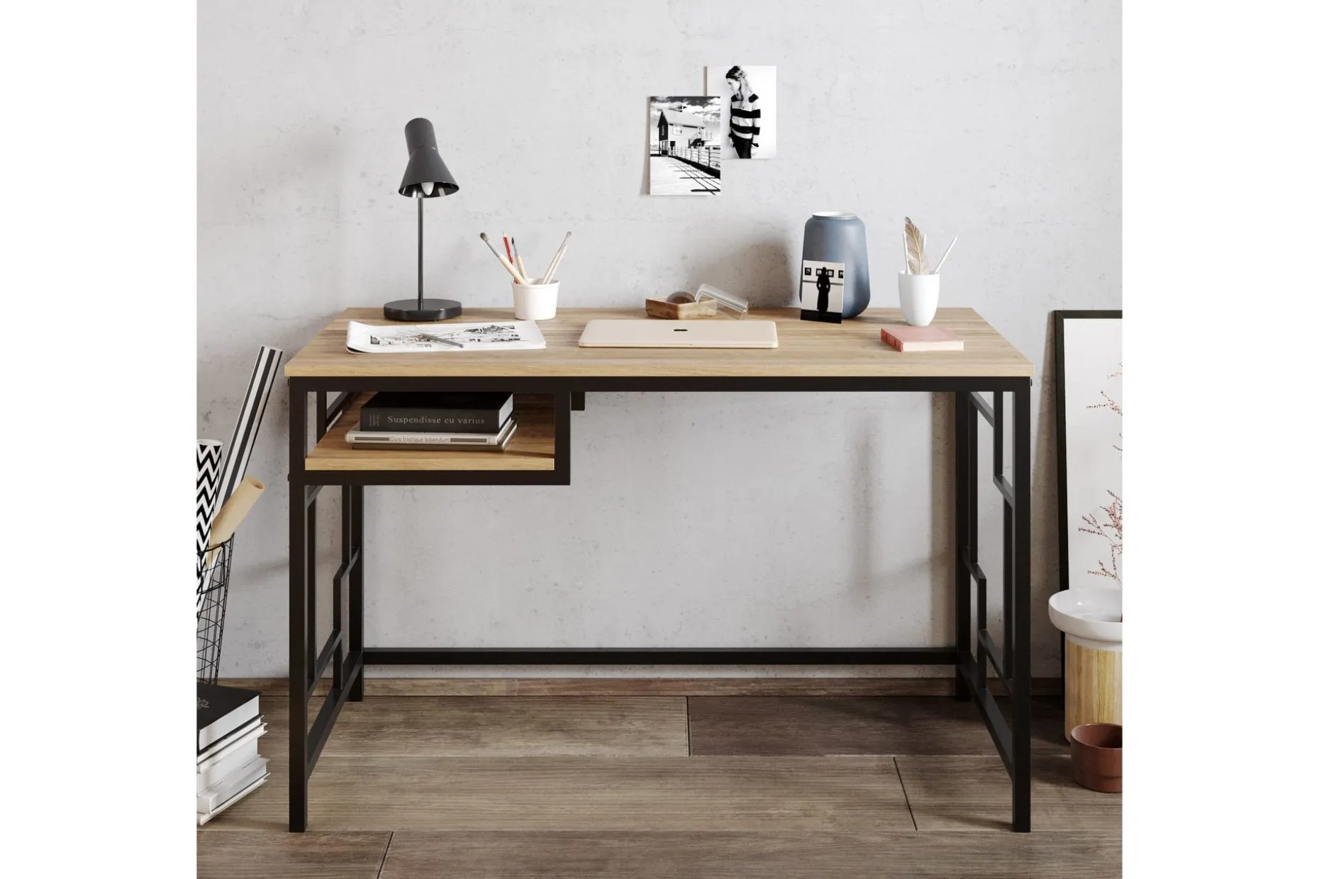 Amsberg Skrivebord 120 cm med Oppbevaringshylle