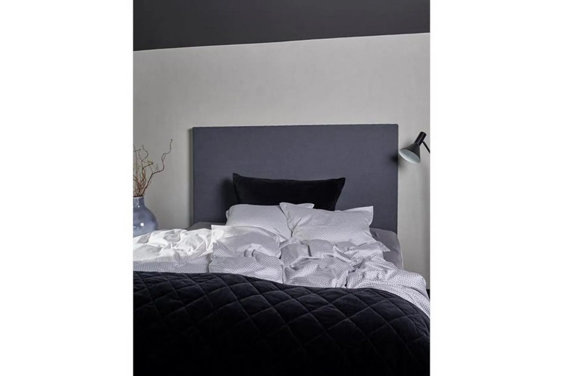 Ana sengeteppe 140x260 Svart