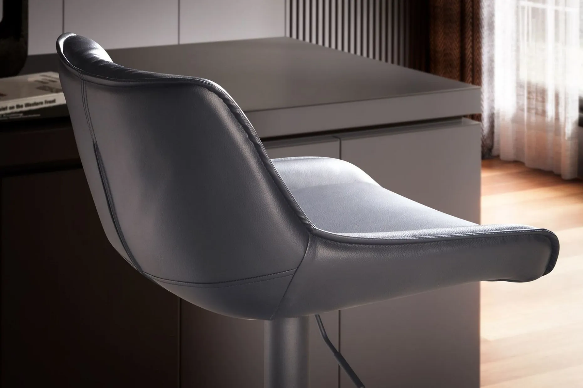 Bacchi Barstol 106 cm