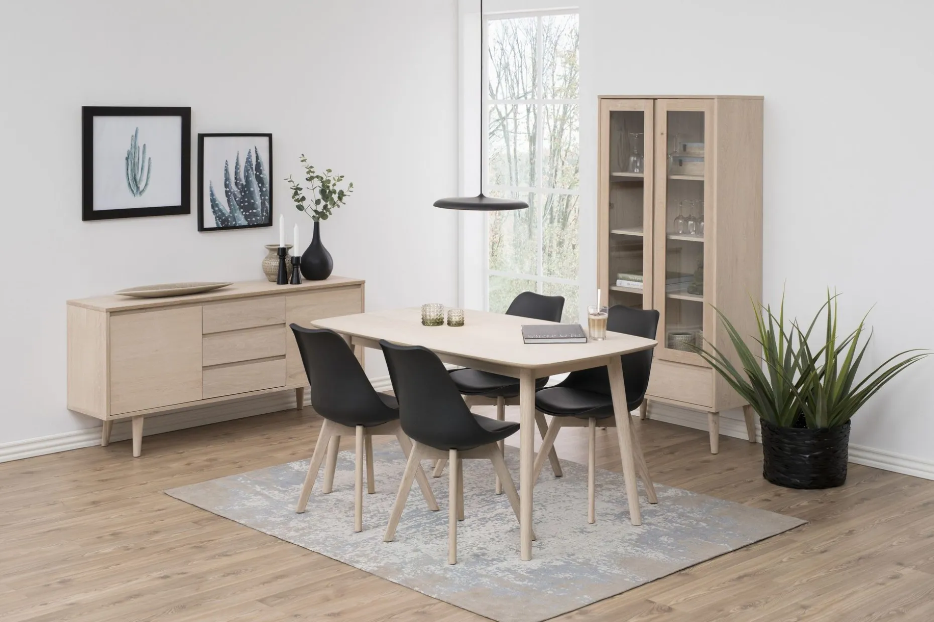 Bellor Skjenk 150 cm