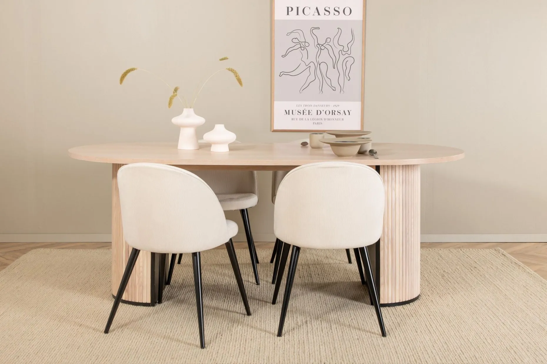 Biana Spisegruppe 200 cm Oval inkl. 4 Valera Cordfløyelstole