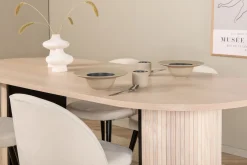 Biana Spisegruppe 200 cm Oval inkl. 4 Valera Cordfløyelstole