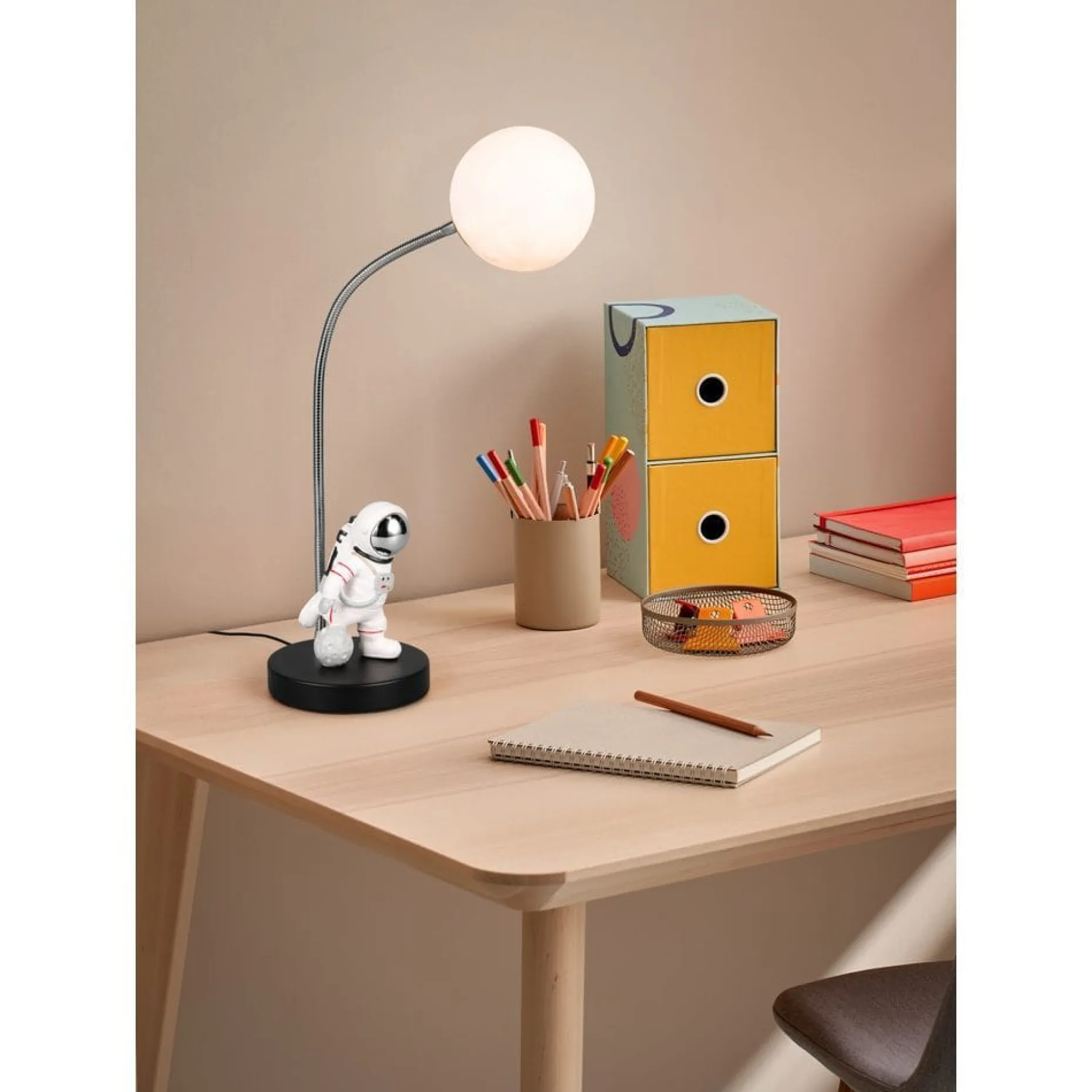 Bordlampe TRIO Arm