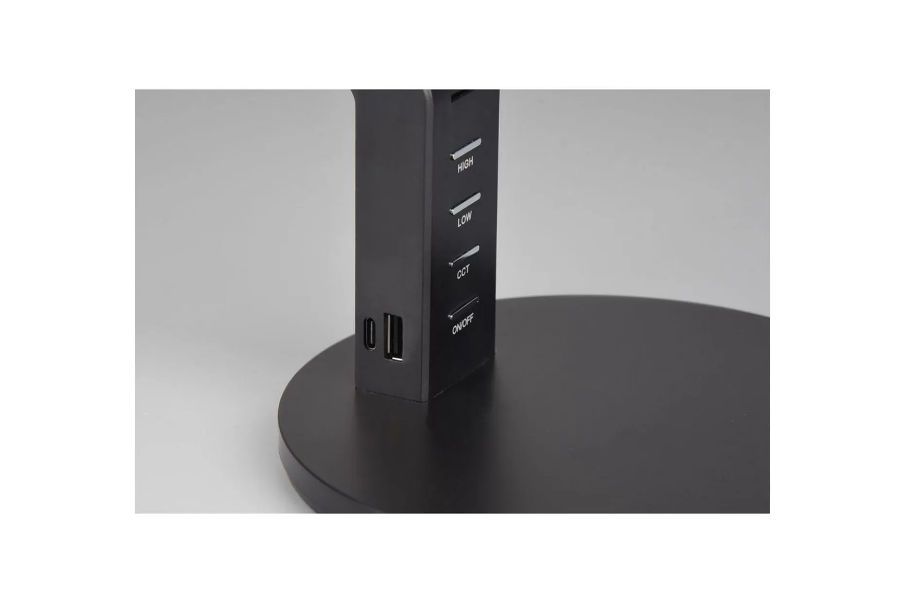 Bordlampe TRIO Ava Matt svart