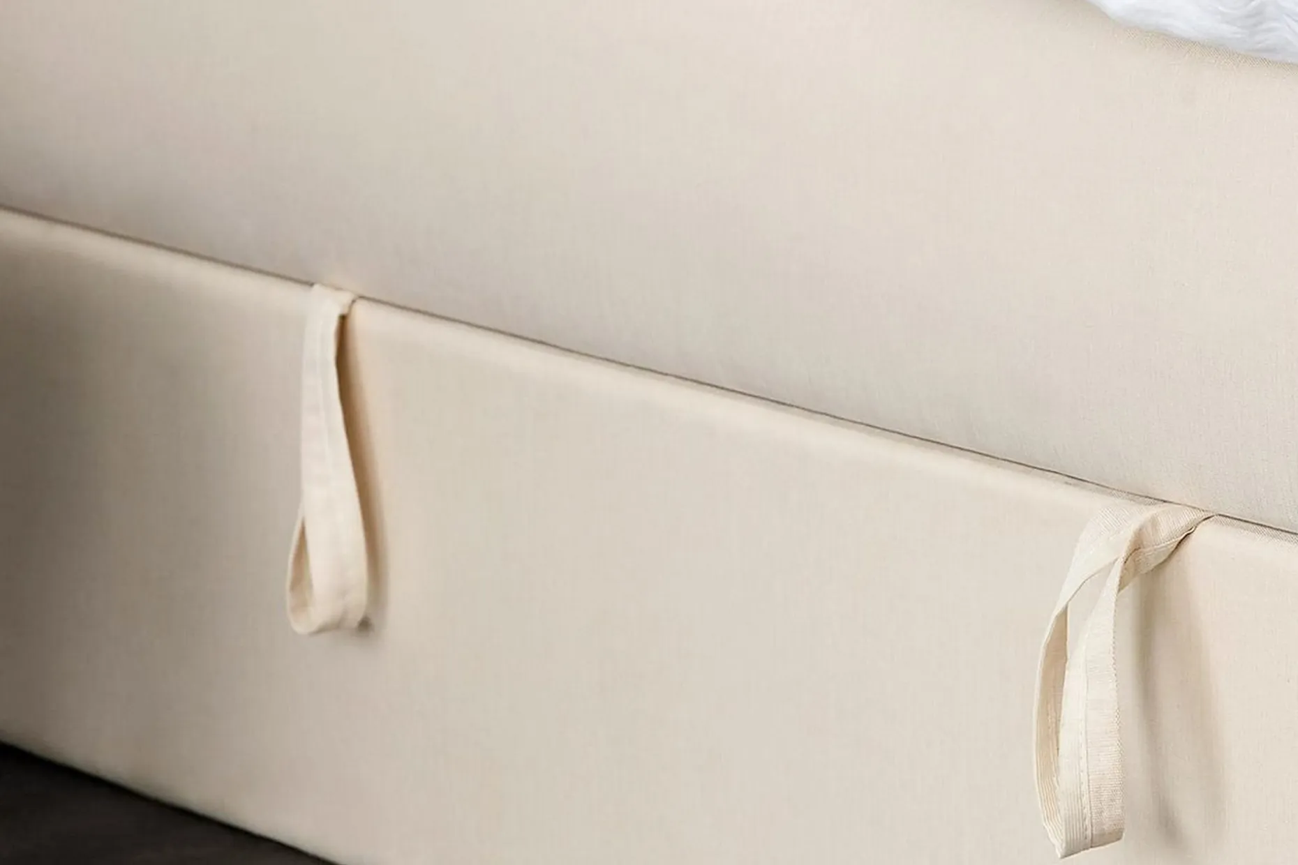 Boxy Box Bed 180x200 cm