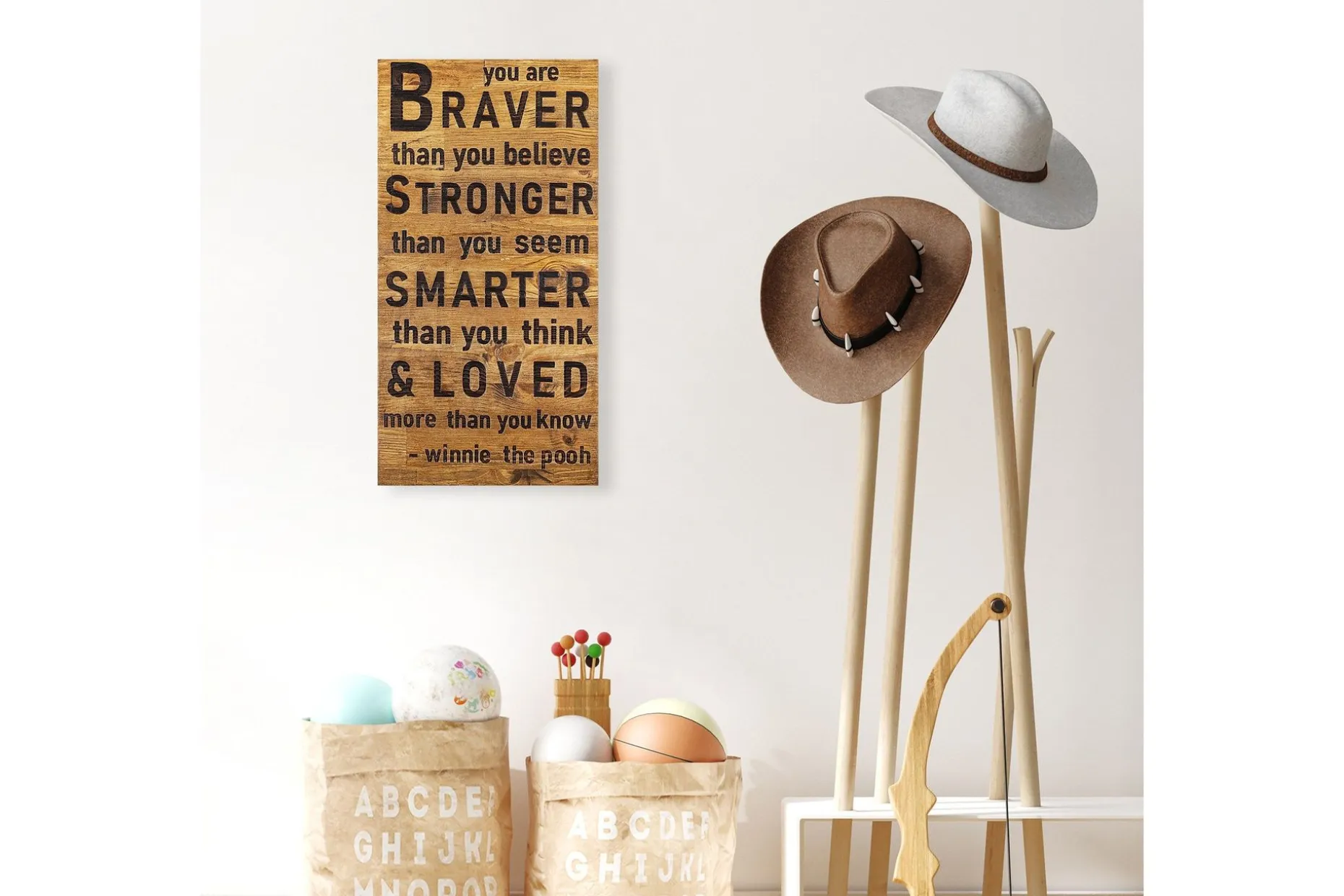 Braver Stronger Smarter Loved Veggdekor