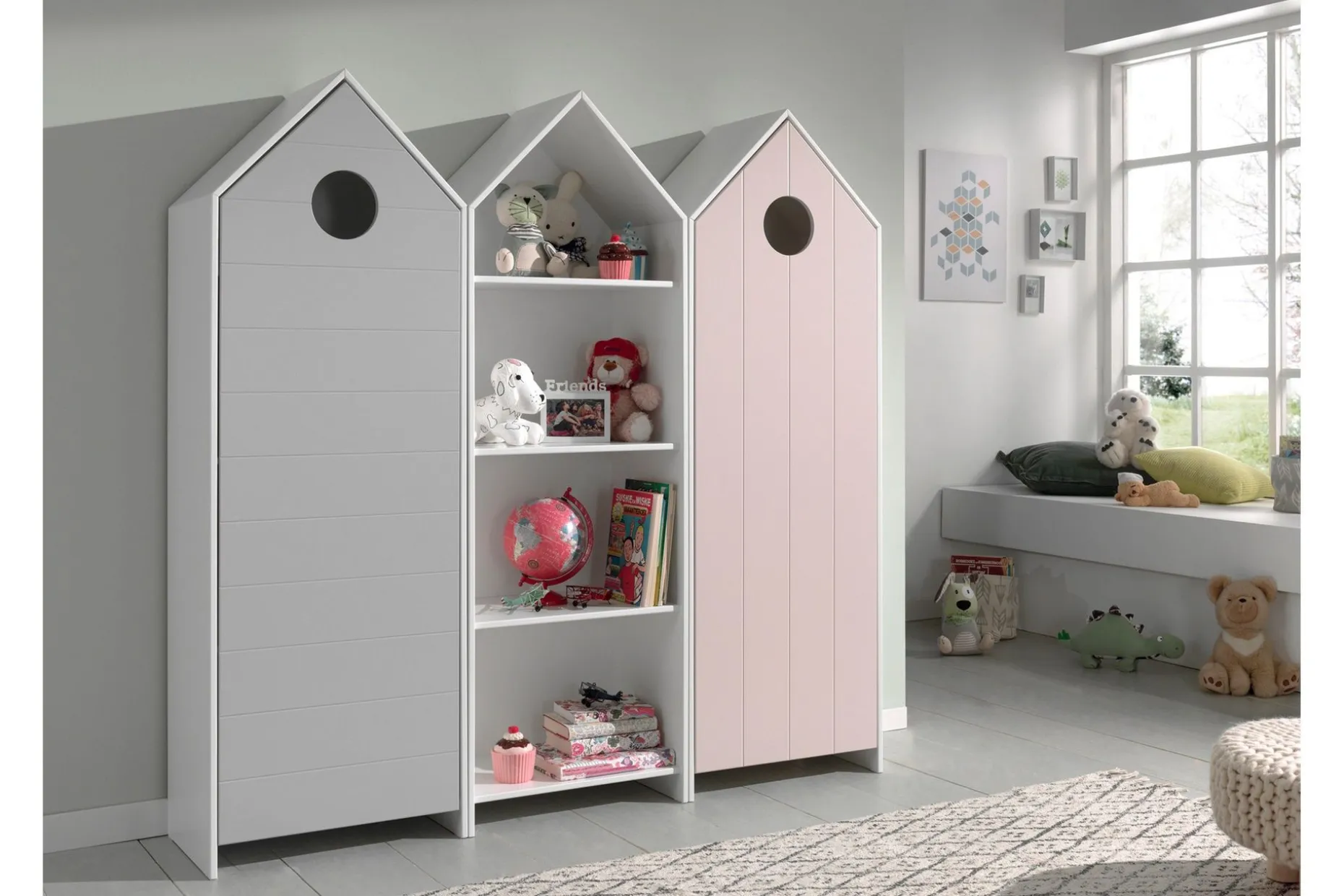 Bustorp Garderobe og hyllesett