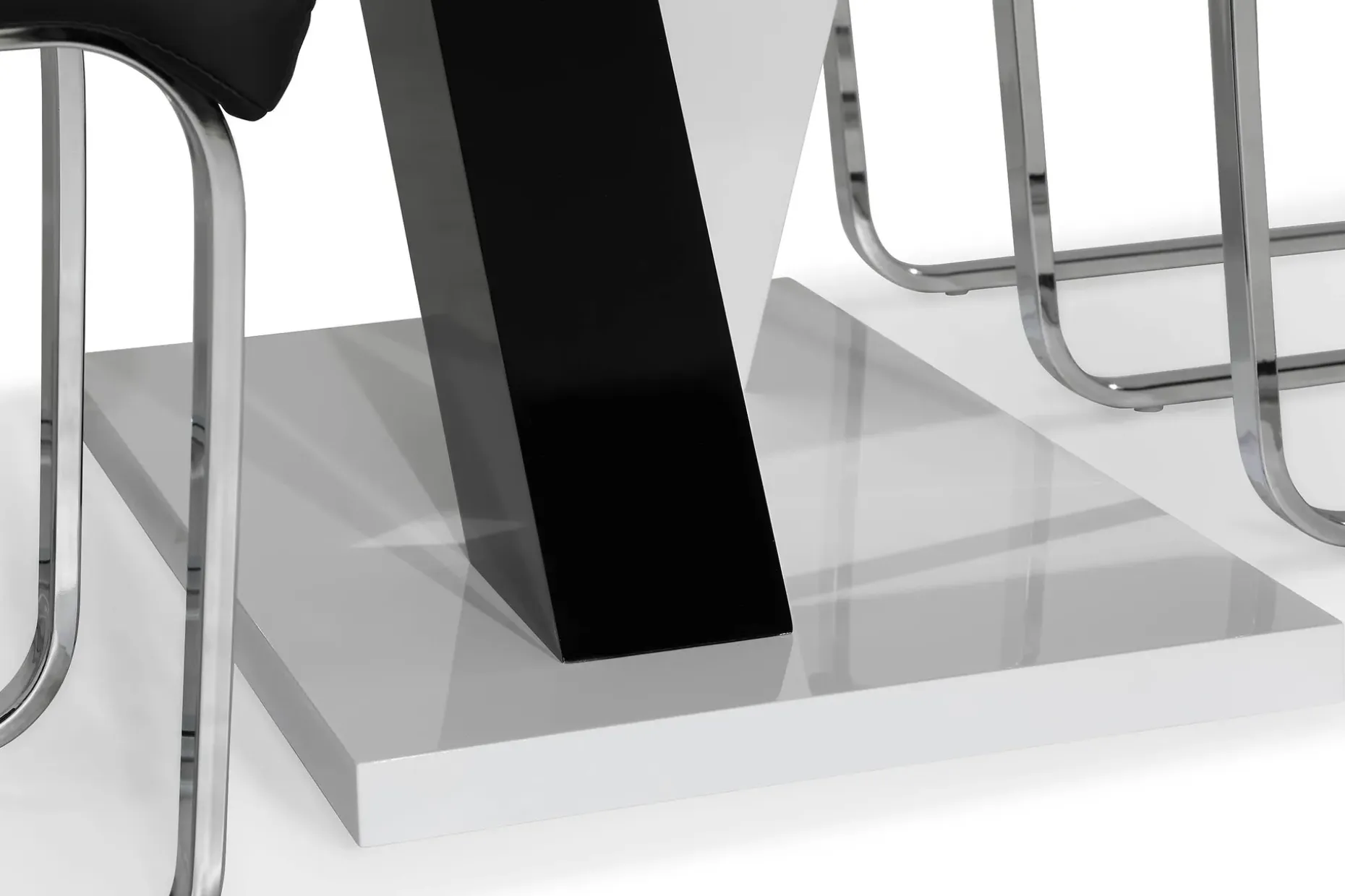 Cesi Spisegruppe 140 cm med 4 Cibus Stol