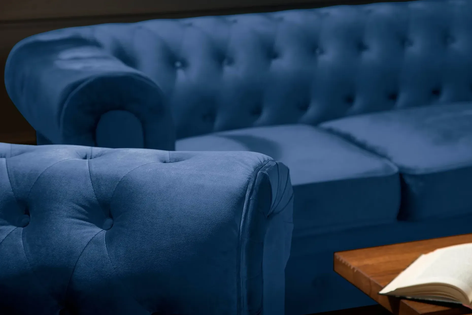 Chesterfield Lyx 2-seter Liten fløyelssofa – Dyp sofa 160 cm bred