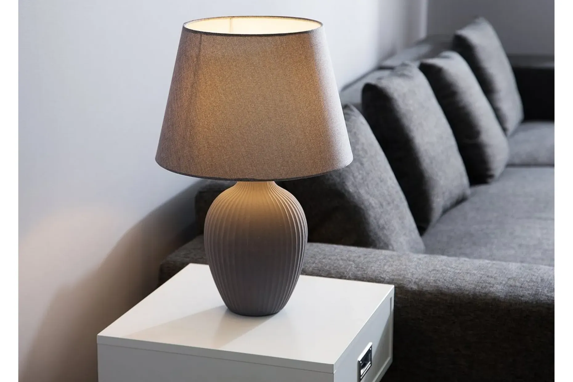 Fergus Bordlampe 33 cm