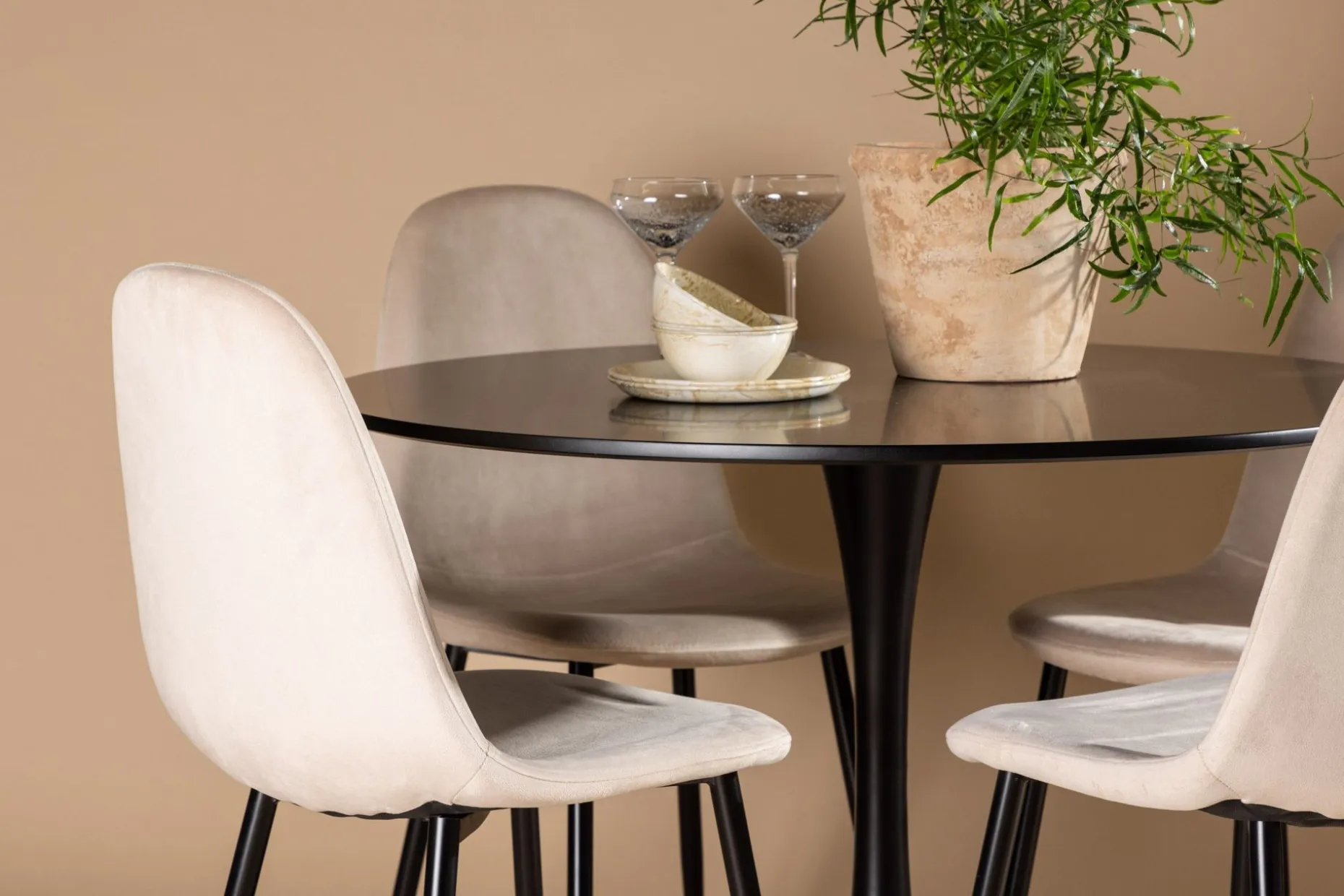 Glade Spisegruppe 100 cm Rund med 4 Polar Stoler