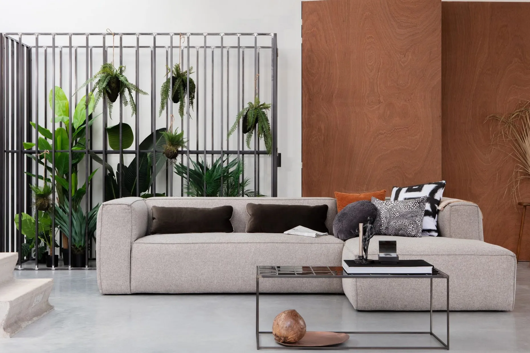 Harlow Divan sofa