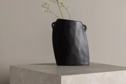 Hie Vase