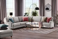 Howard Lyx 6-seters Venstrevendt L-formet Hjørnesofa i Stoff