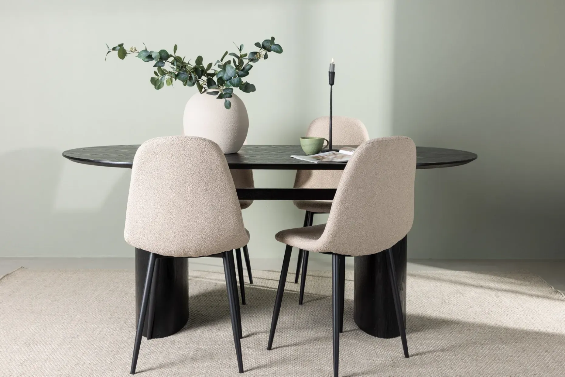 Isolde Spisegruppe 180 cm Oval med 4 Polar Stoler
