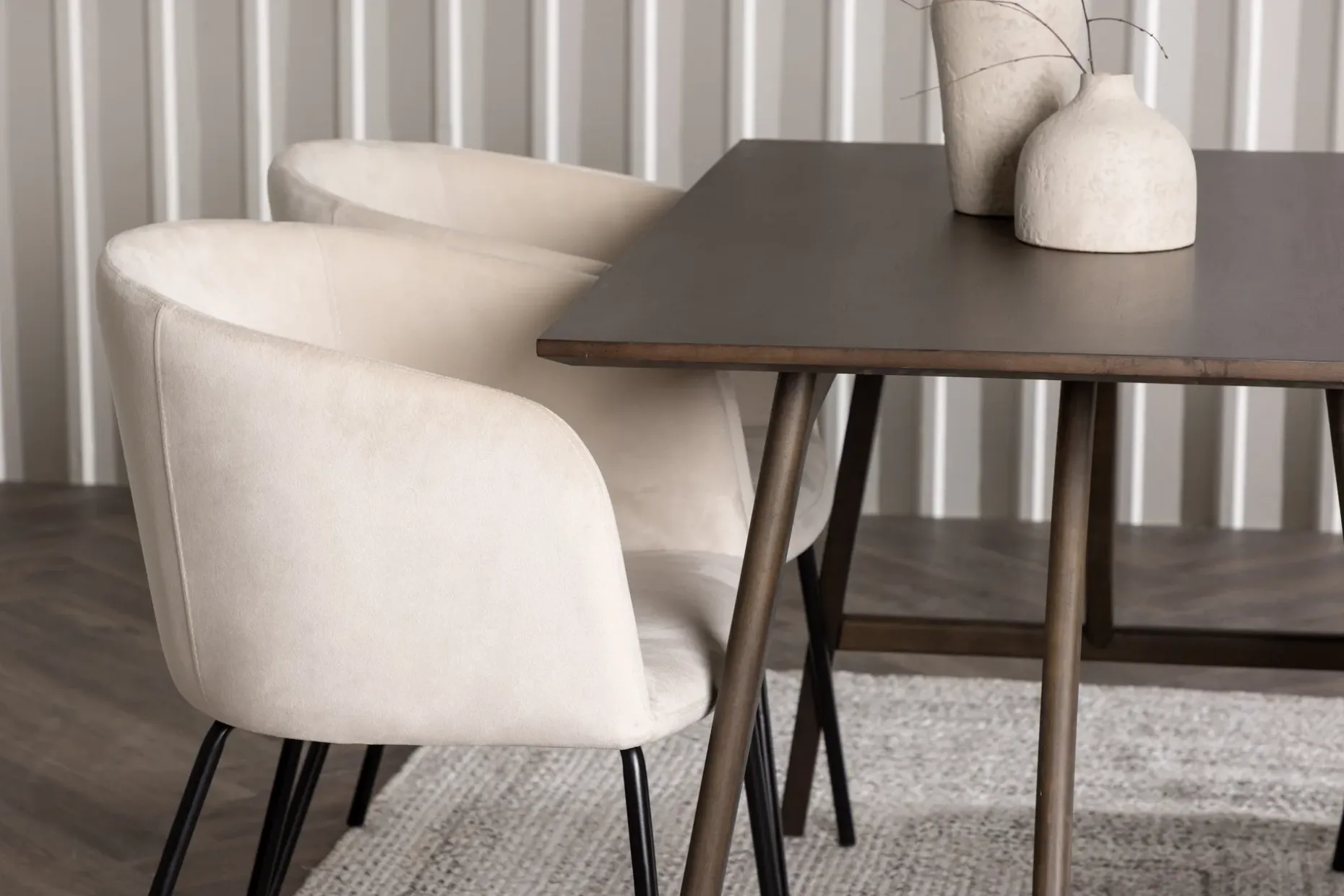 Kaseidon Spisegruppe 120 cm Rektangulær med 4 Berit Stoler