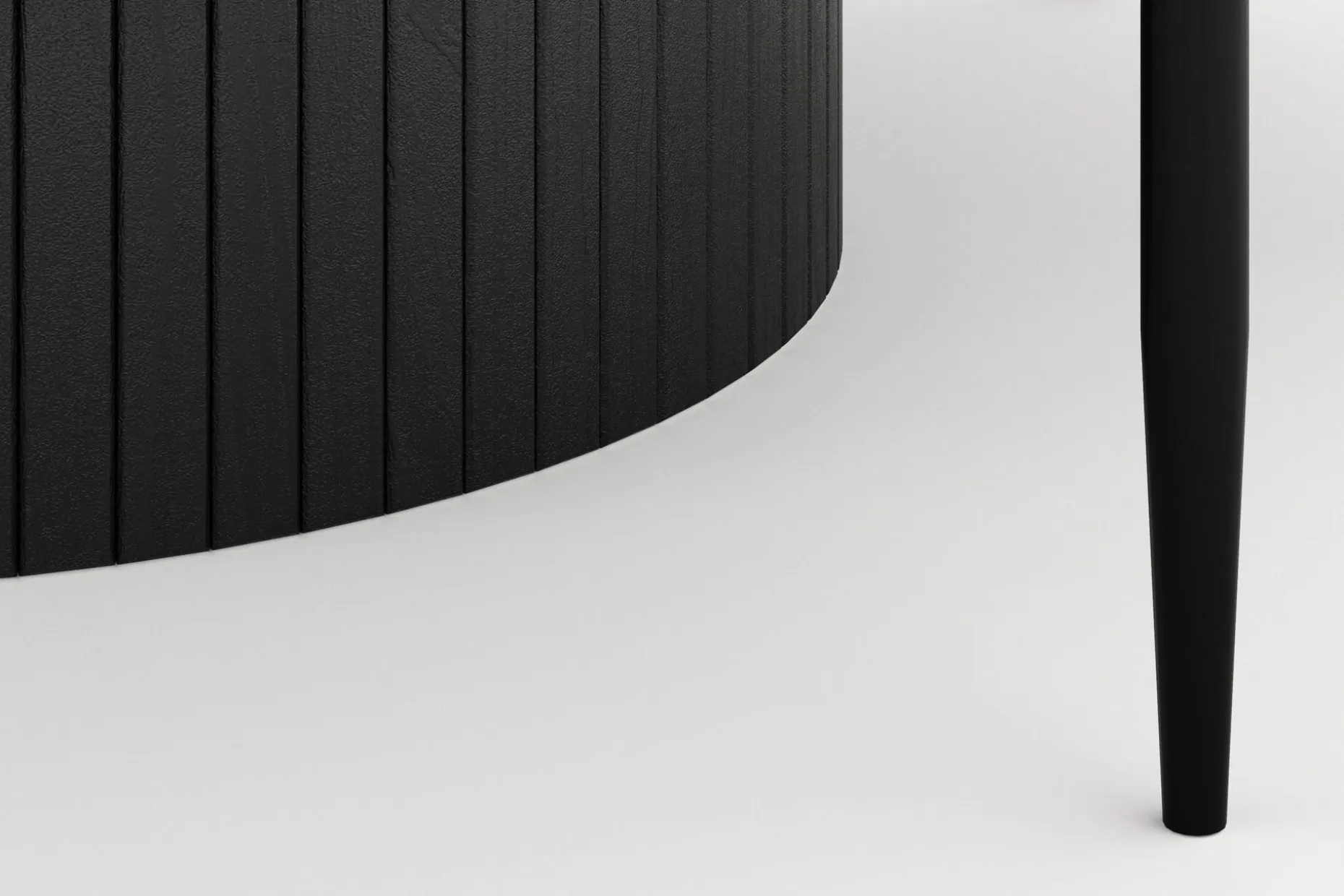 Kopparbo Rundt Stort Spisebord 180 cm med 4 Sawako Stoler
