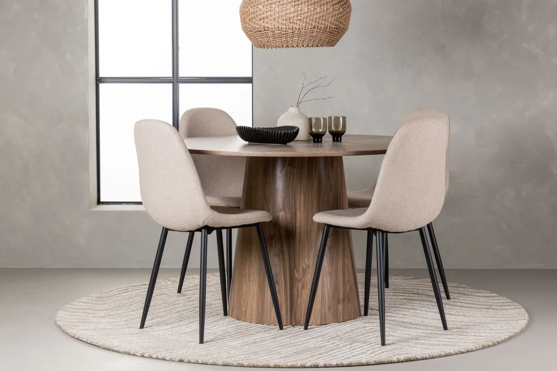 Lanzo Matgruppe 120 cm Rund med 4 Polar Stoler