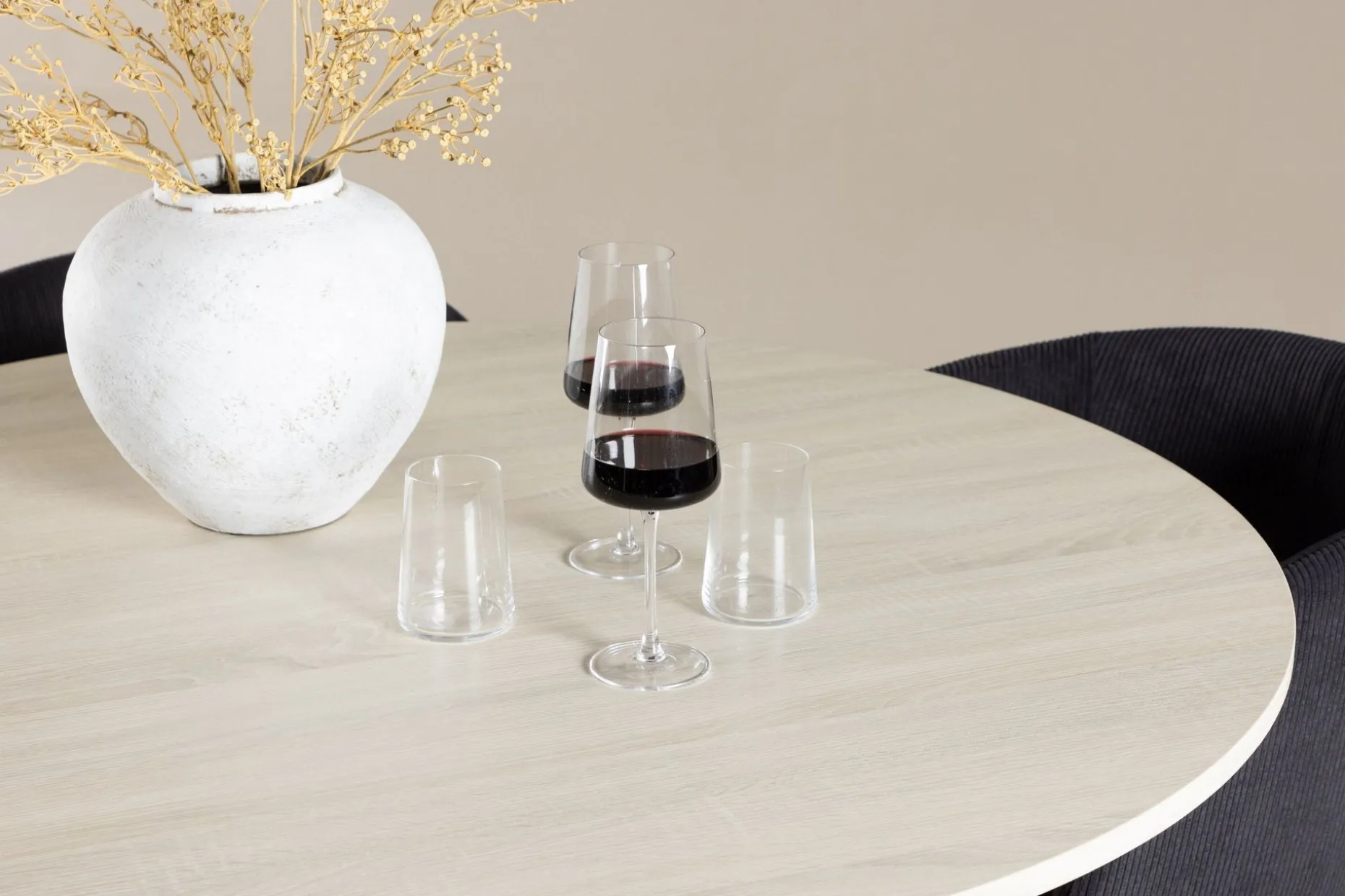 Lanzo Spisegruppe 120 cm Rund med 4 Berit stoler