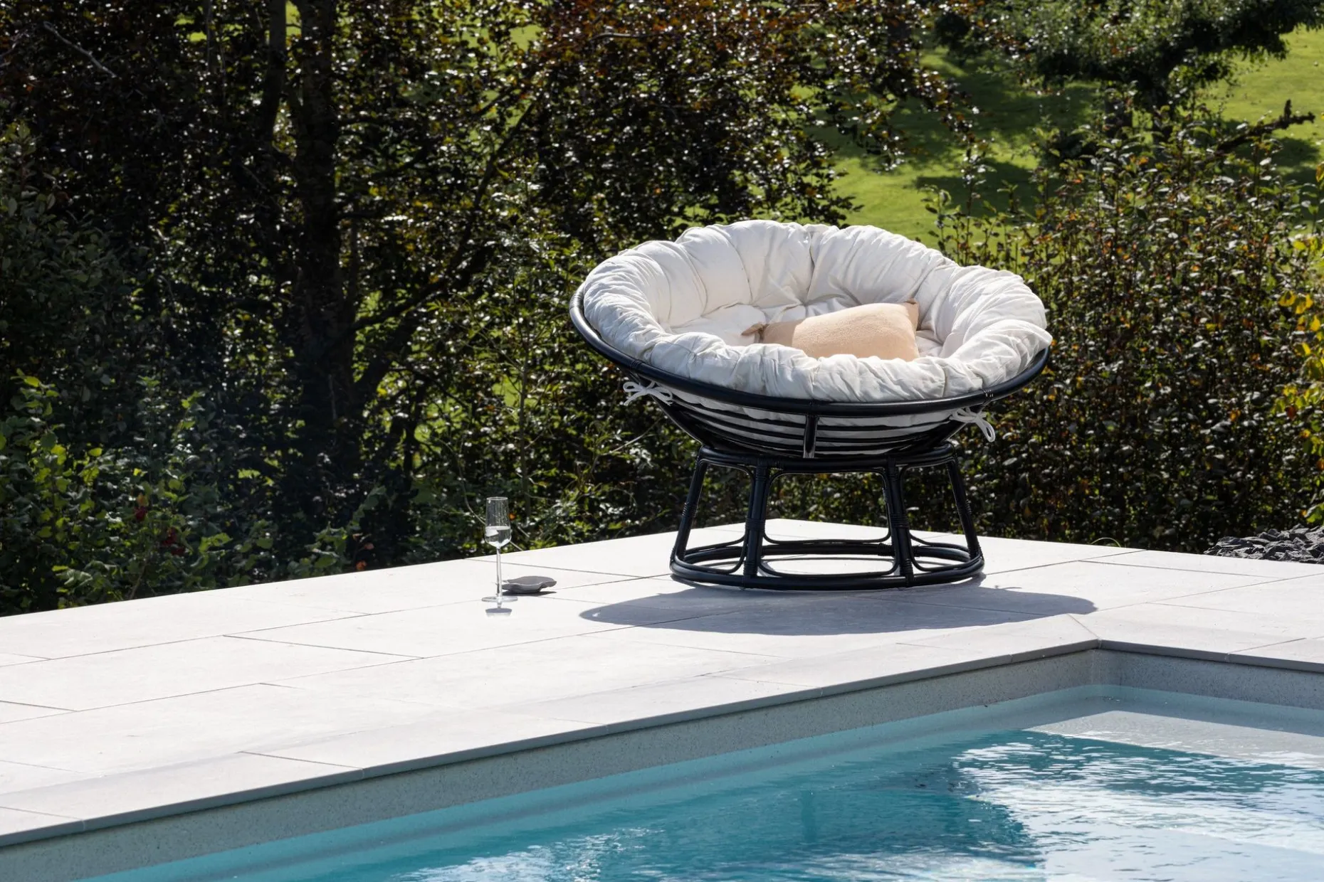 Loungestol Bonnie Svart/Hvit