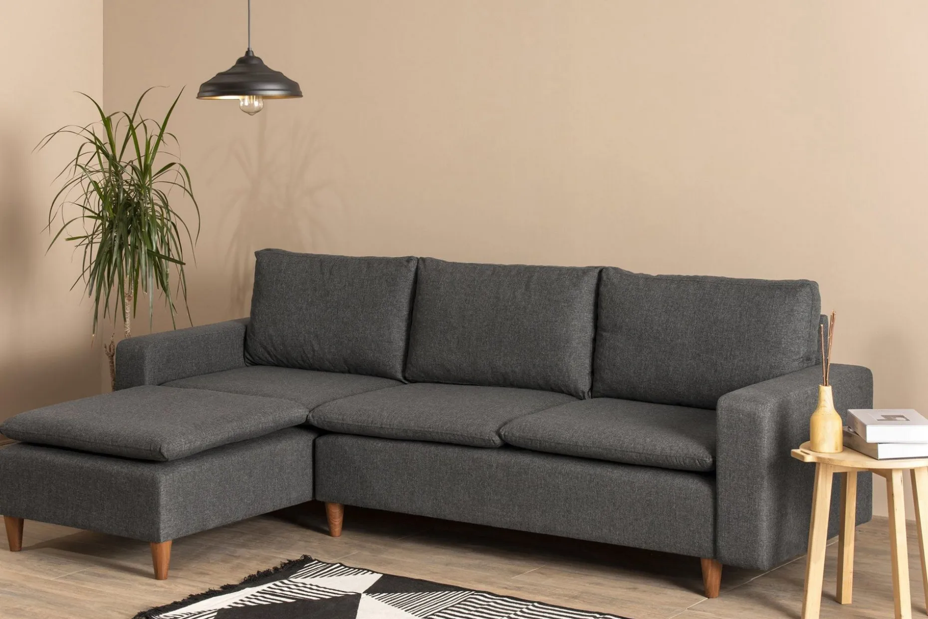 Lungo Sofa med Sjeselong 4-seter