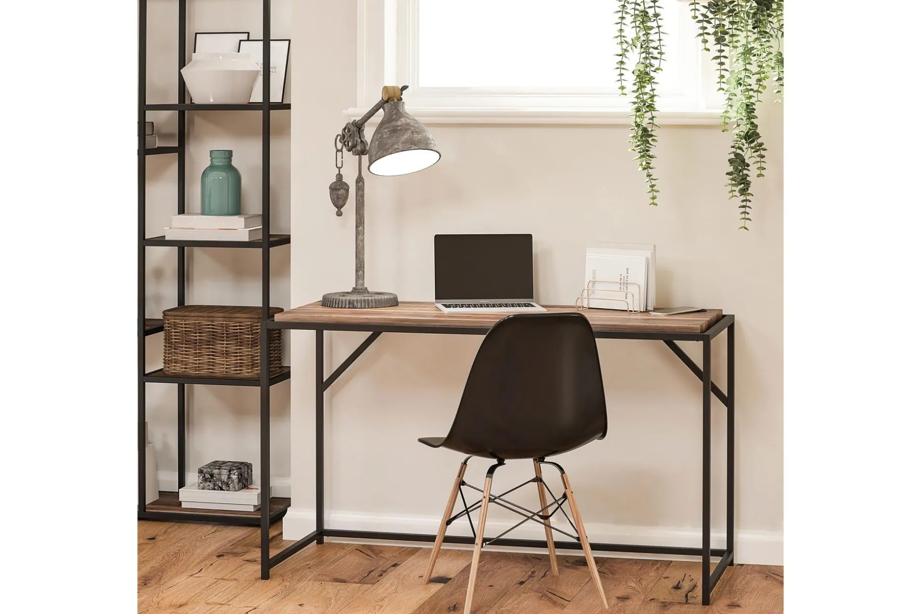 Makvala Skrivebord