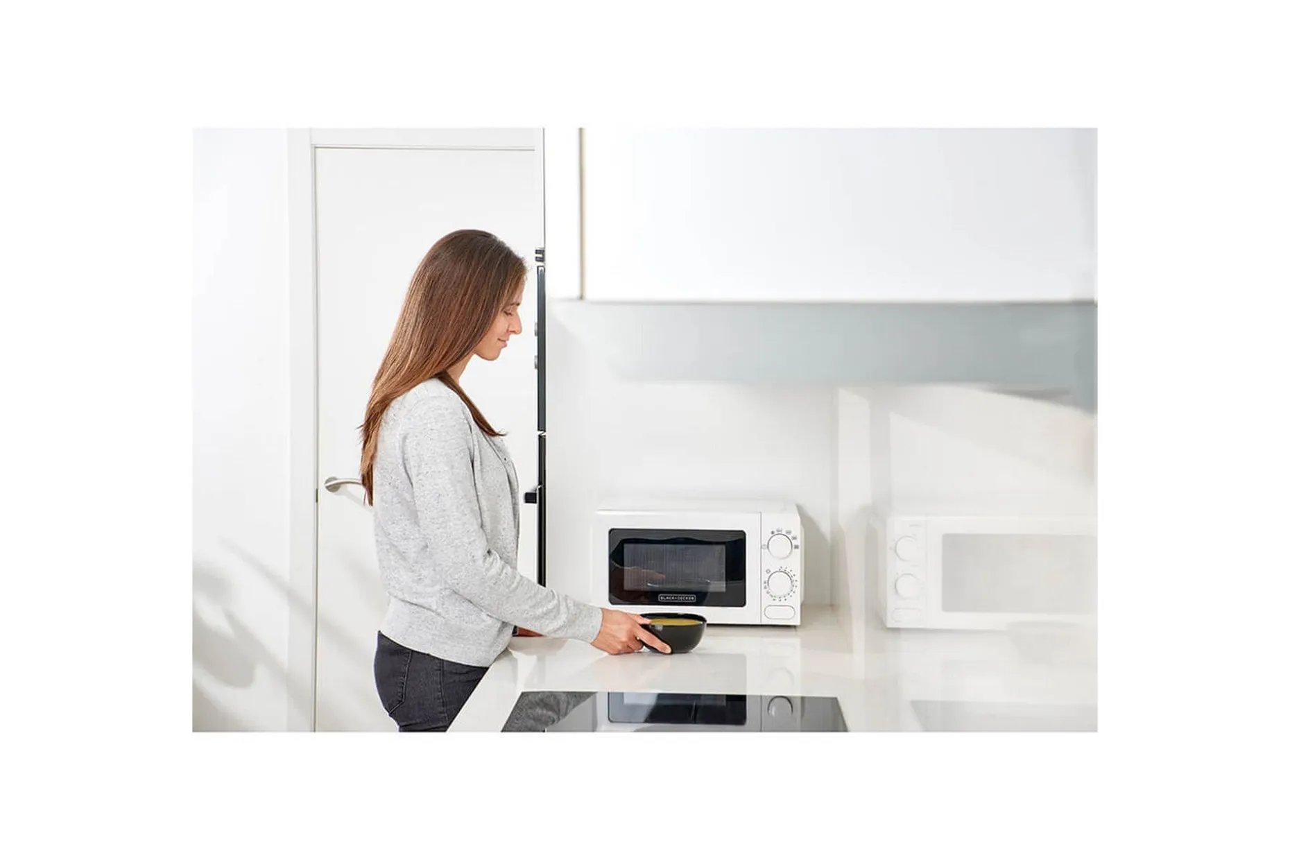 Mikrobølgeovn Black+Decker 700W 20L Hvit