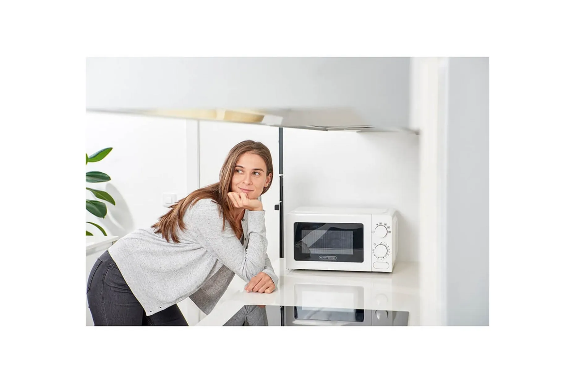 Mikrobølgeovn Black+Decker 700W 20L Hvit