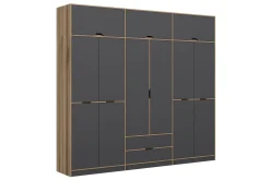 Munna Garderobe 277x253 cm