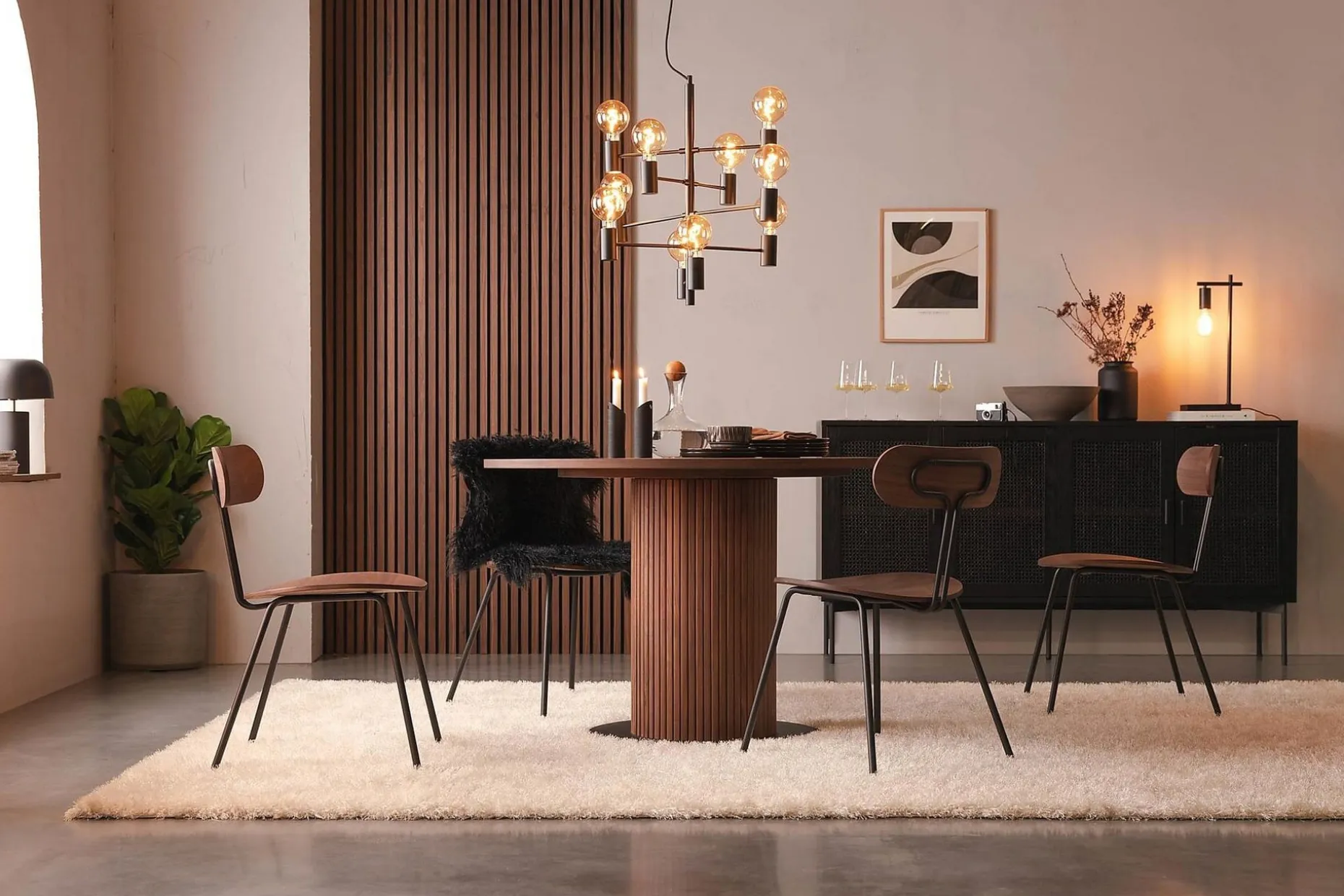 Noira Rundt Lite Spisebord Valnøtt 120 cm