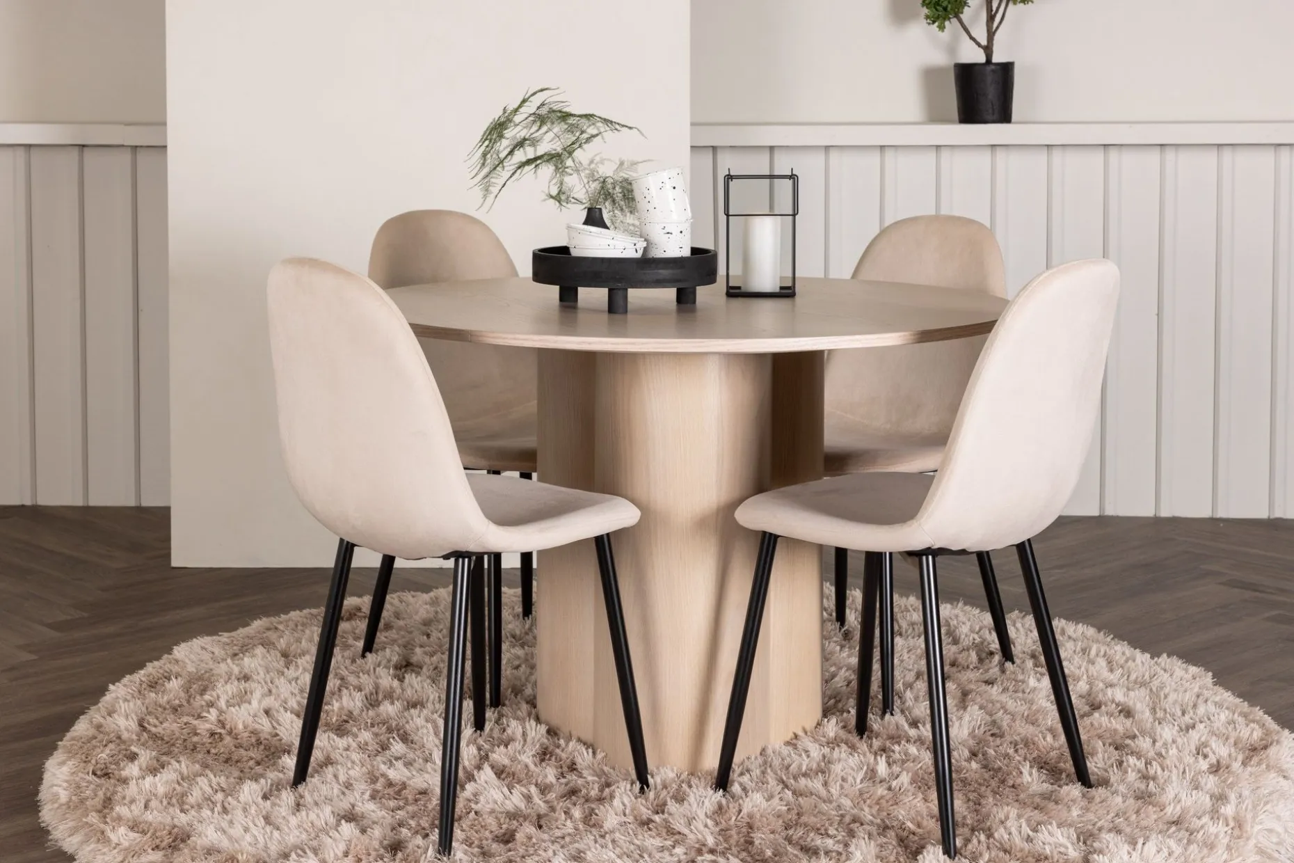 Olivia Spisegruppe 110 cm Rund med 4 Polar Stoler