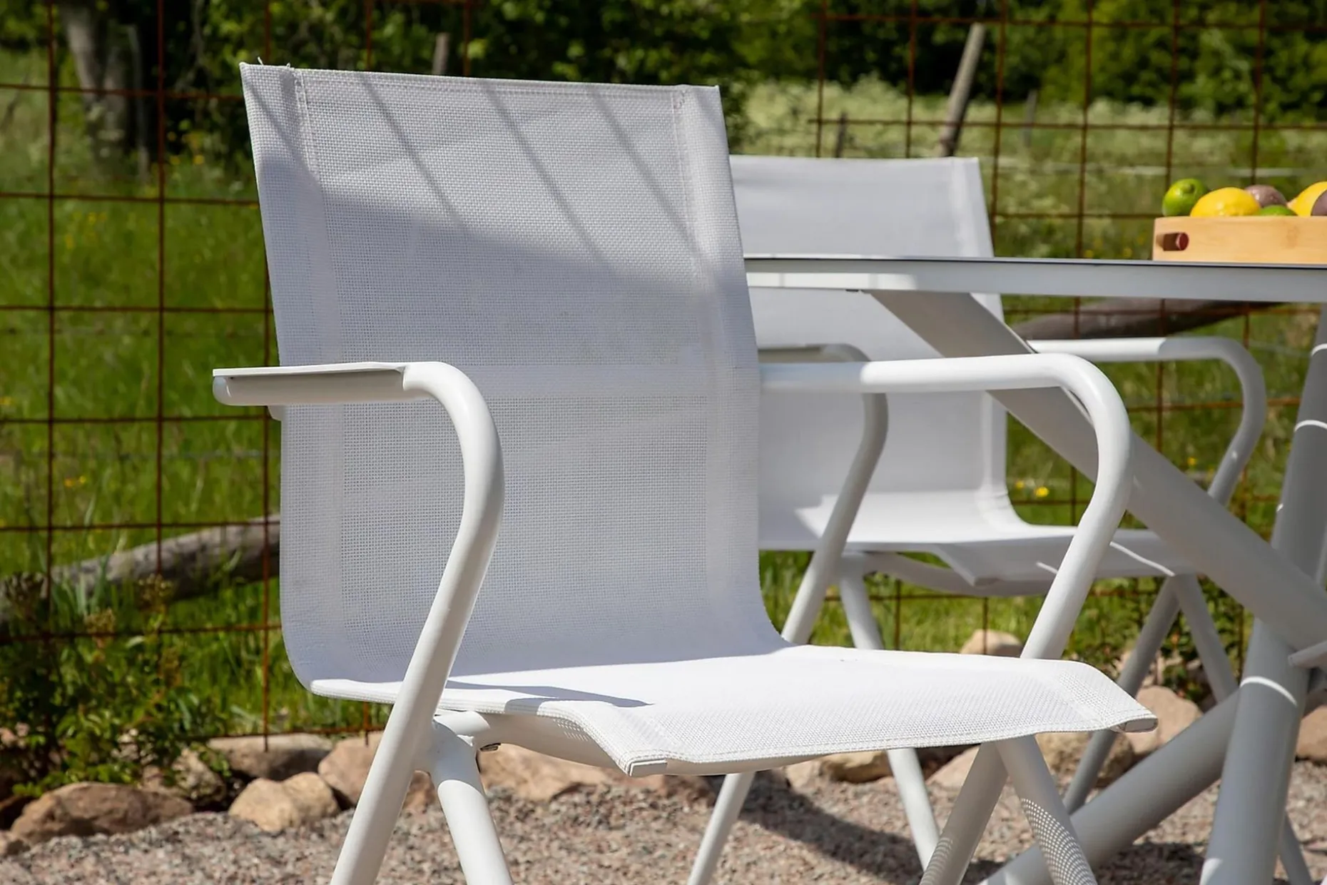 Parma Spisegruppe Rund Ø90cm + 2 Alina Spisestoler