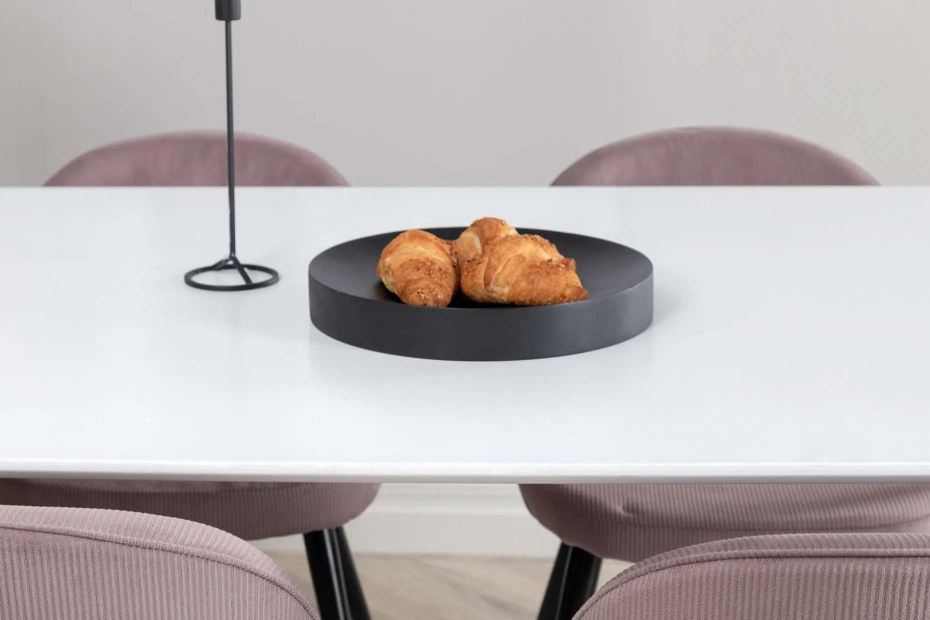 Polar Spisegruppe 240 cm Rektangulær med 6 Velvet Stoler