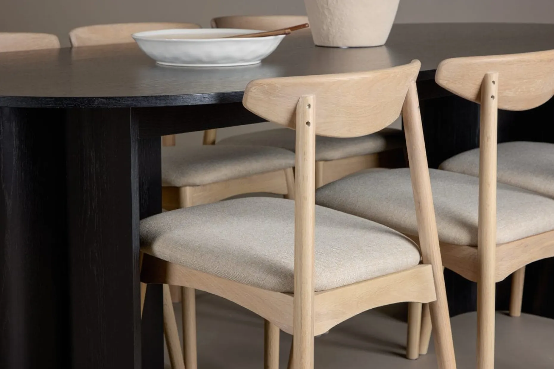 Rektangulær spisegruppe Tyresö 220 cm med 6 Ven stoler