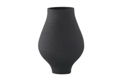 Rellis Vase