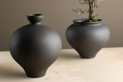 Rellis Vase