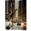 Romdeler Giraffe in the Big City