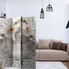 Romdeler Lilies and Quilted Background