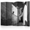 Romdeler Narrow Street II