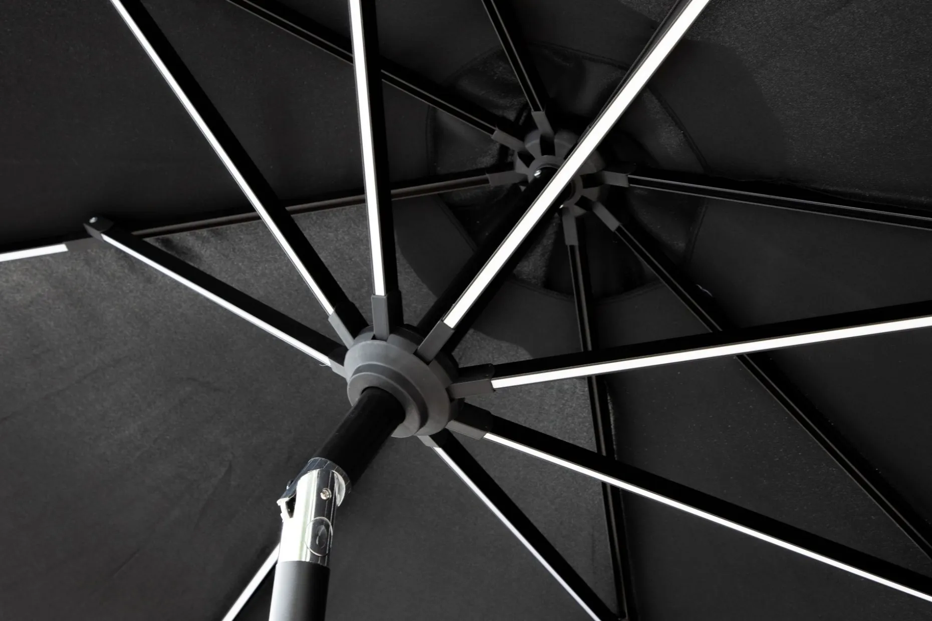 Sabal Parasoll 270 cm med LED