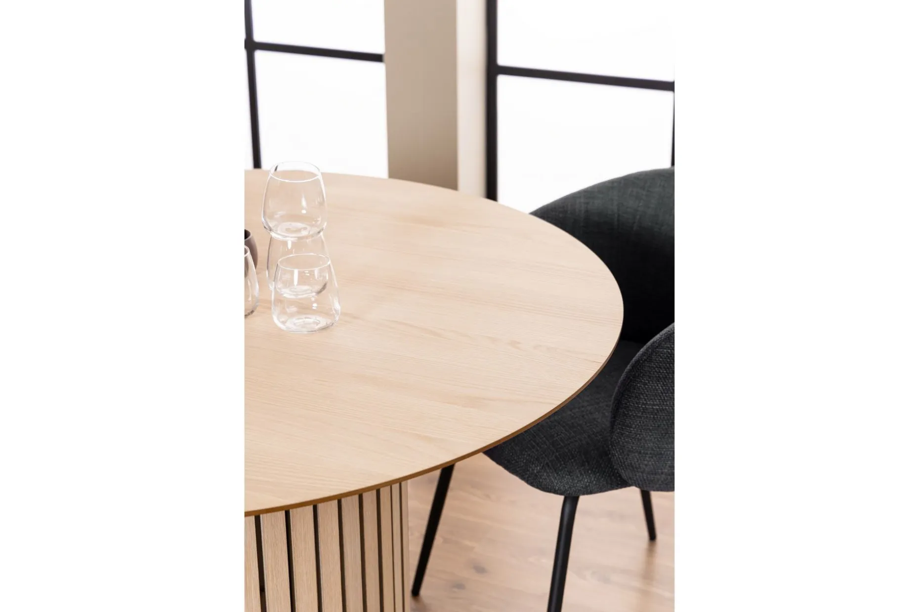 Sakie Spisebord 120 cm Rund