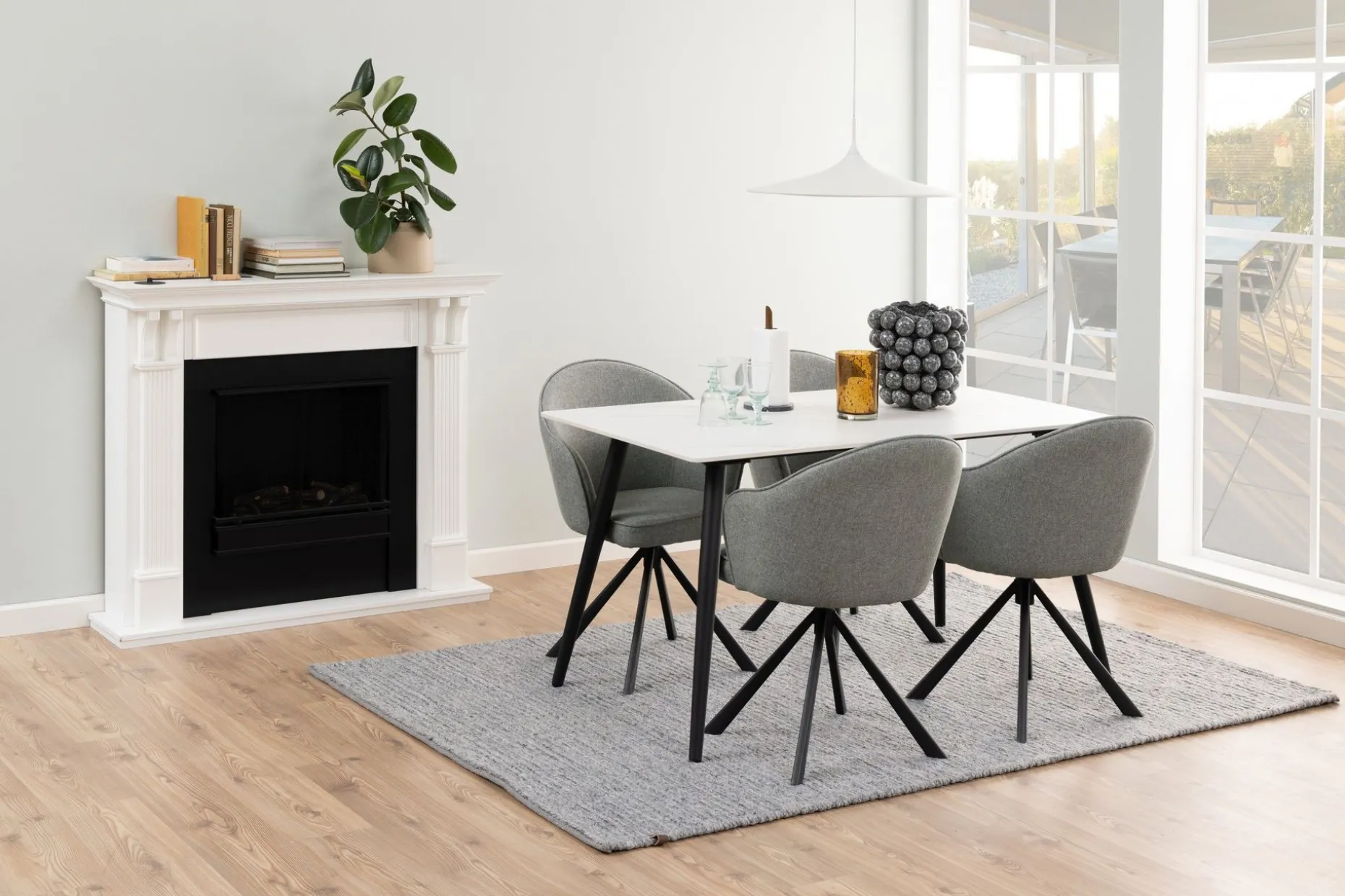 Sanjoan Spisebord 140x80 cm