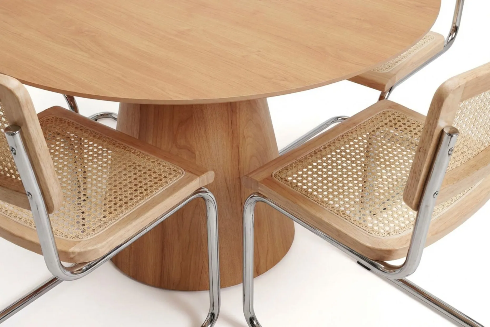 Siena spisegruppe rund 110 cm eik med 4 Build spisestoler