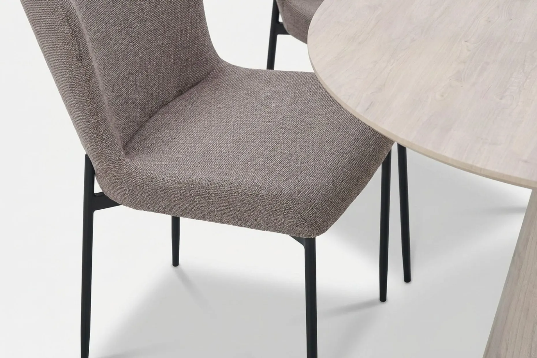 Siena spisegruppe rund 110 cm hvitlasert med 4 Elsie spisestoler