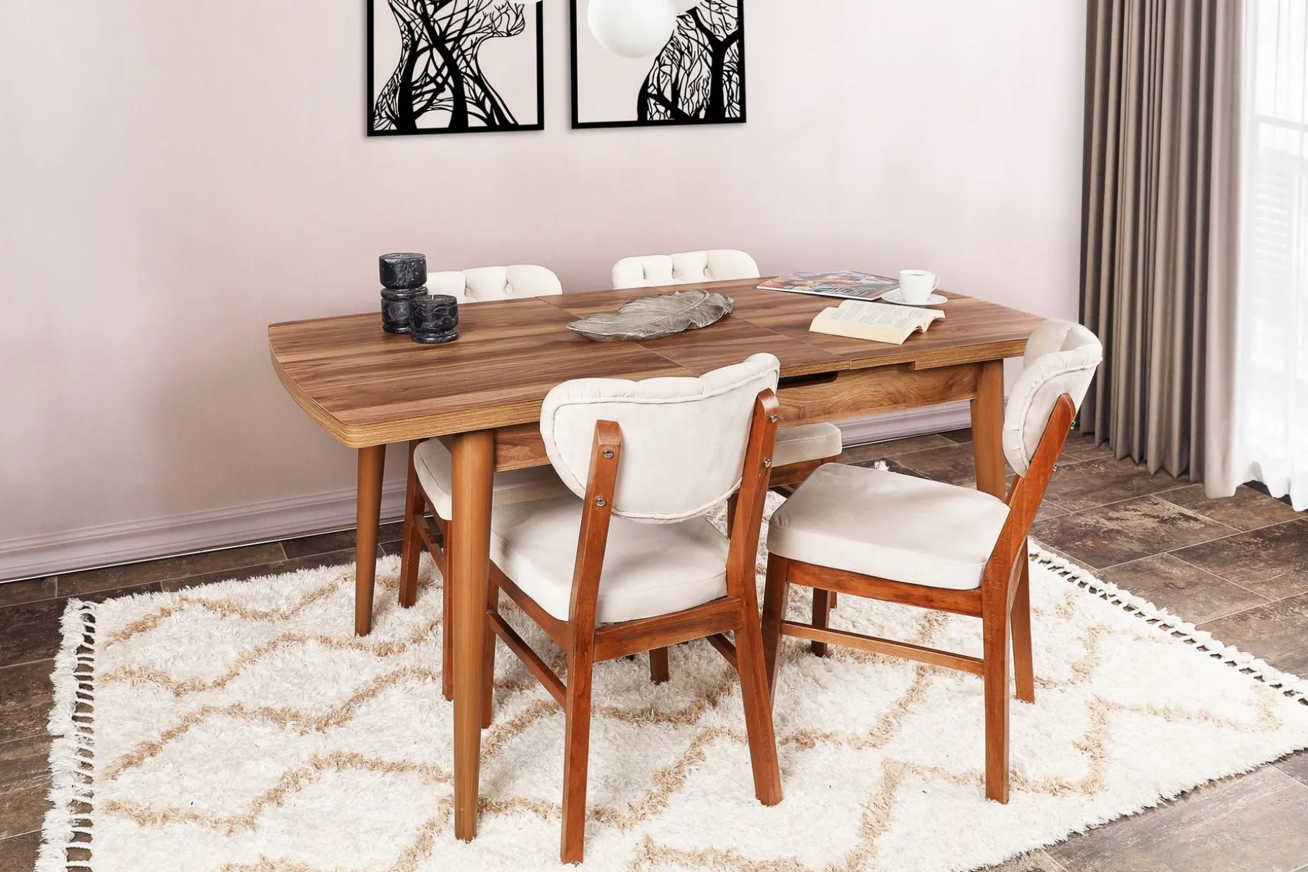 Skinshult Spisebord 130x79x130 cm