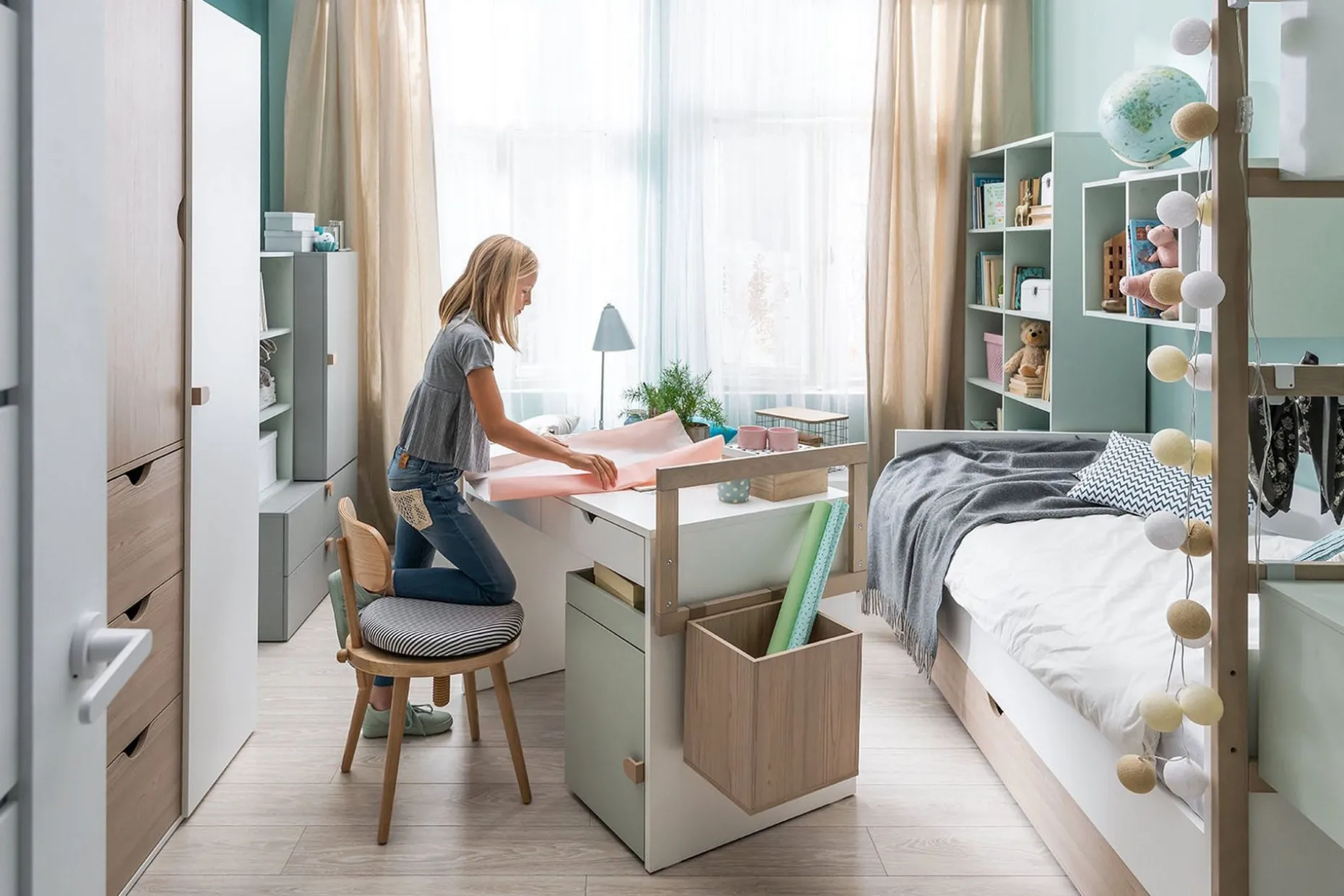STIGE Garderobe Hvit / Tre / Natur