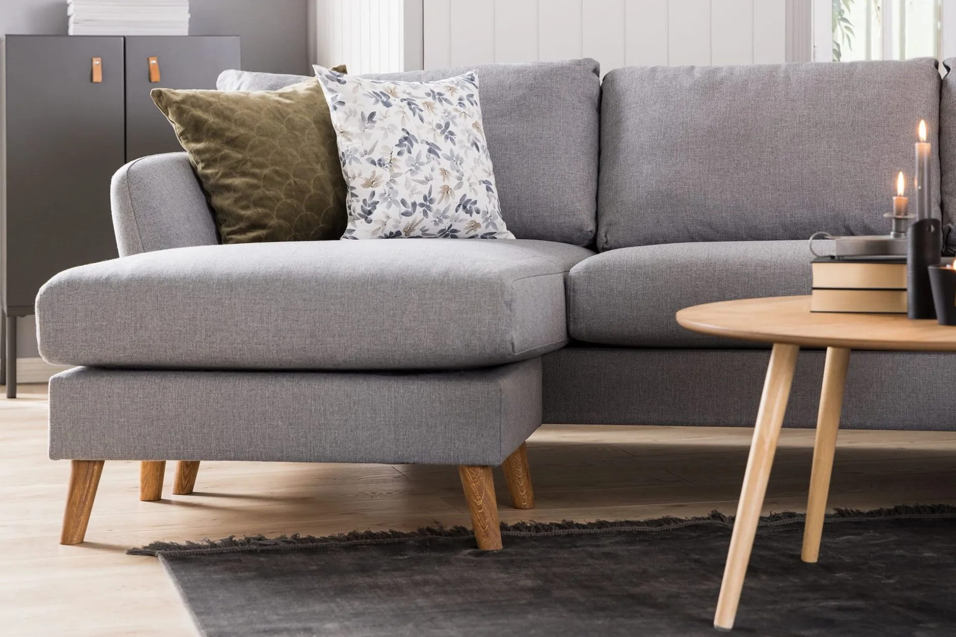 Trend 5-seters Høyrevendt U-formet Hjørnesofa med Divan i Stoff