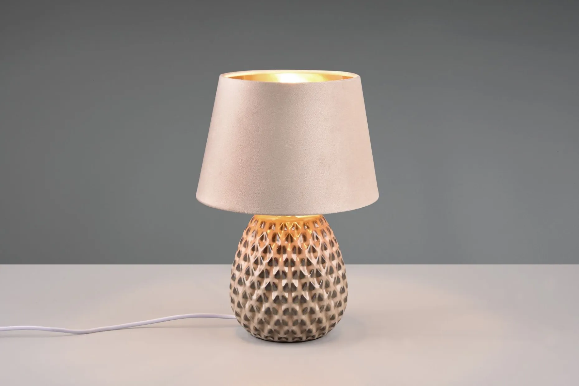 Trio Lighting Ariana Bordlampe 35 cm E14 Beige