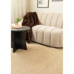 Ullteppe Ekeby Kvadrat
