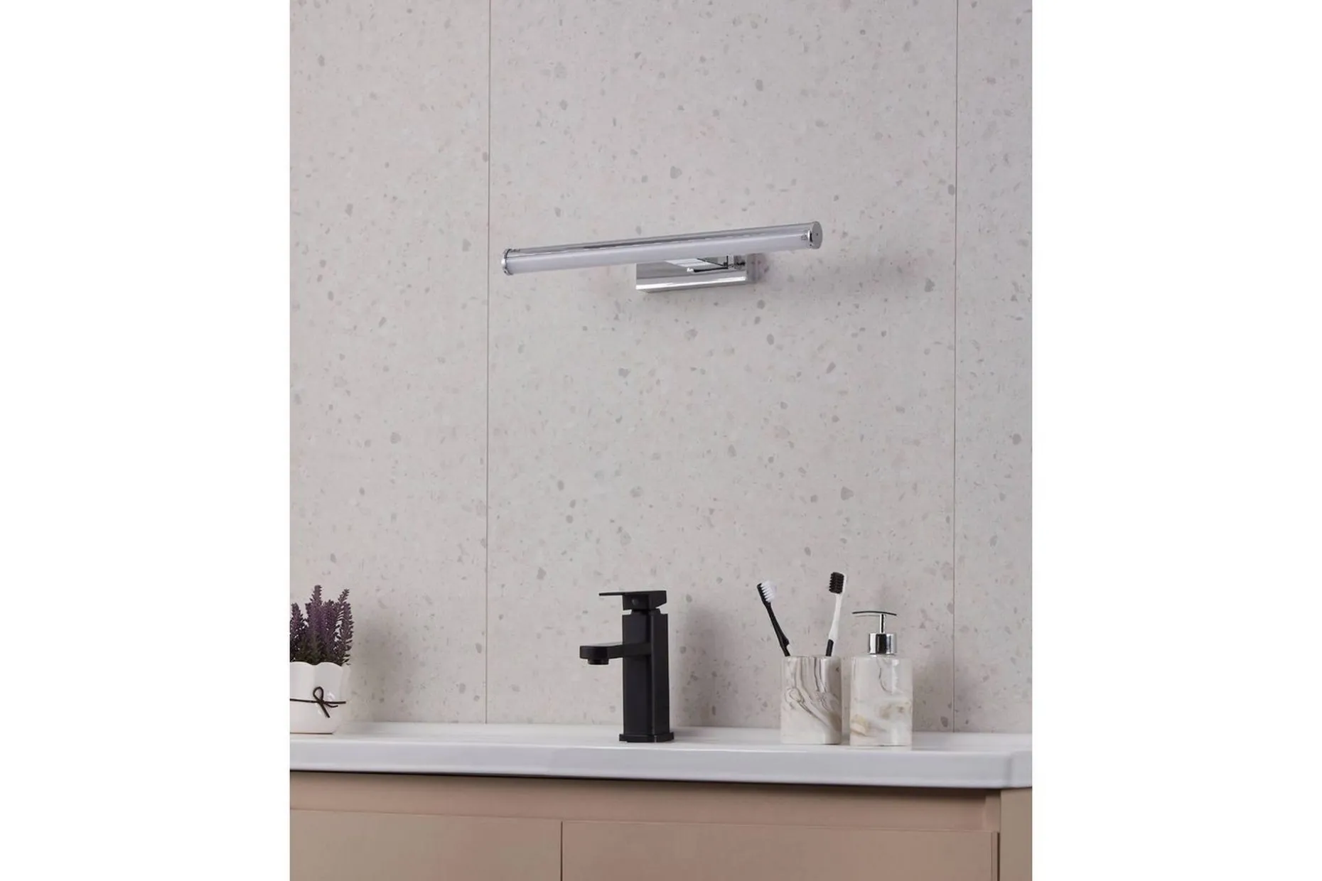 Vegglampe Eglo Vadumi 400 mm